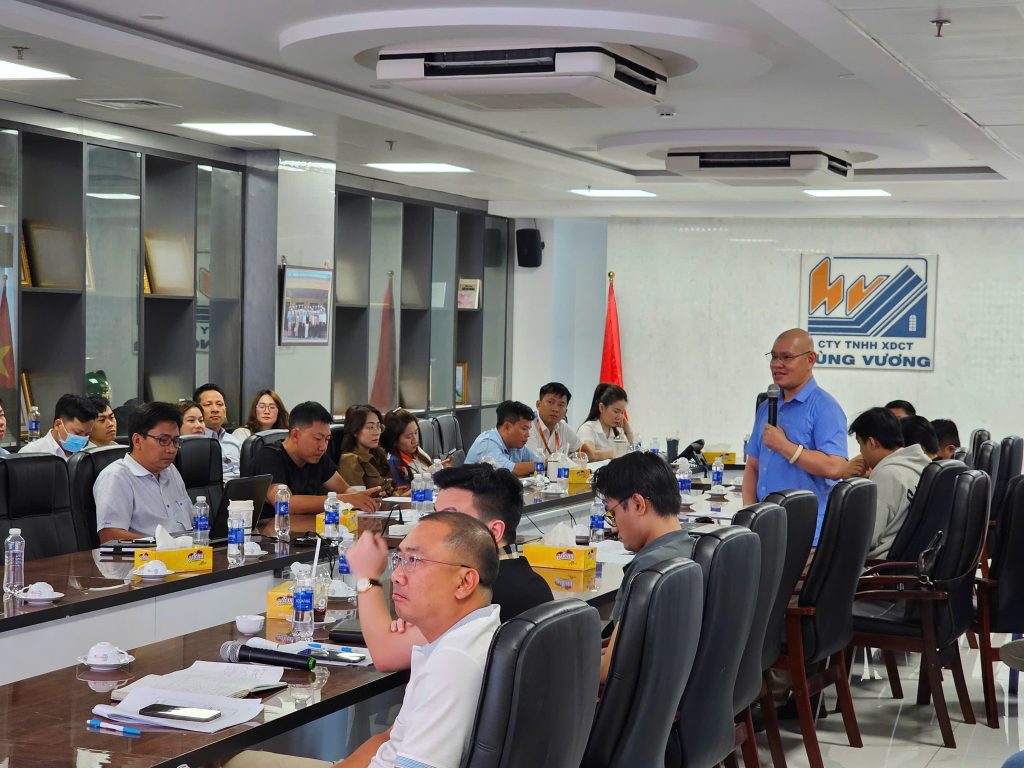 Ph&iacute;a sau c&aacute;c c&ocirc;ng tr&igrave;nh lớn: H&ugrave;ng Vương v&agrave; những con người l&agrave;m n&ecirc;n thương hiệu- Ảnh 2.