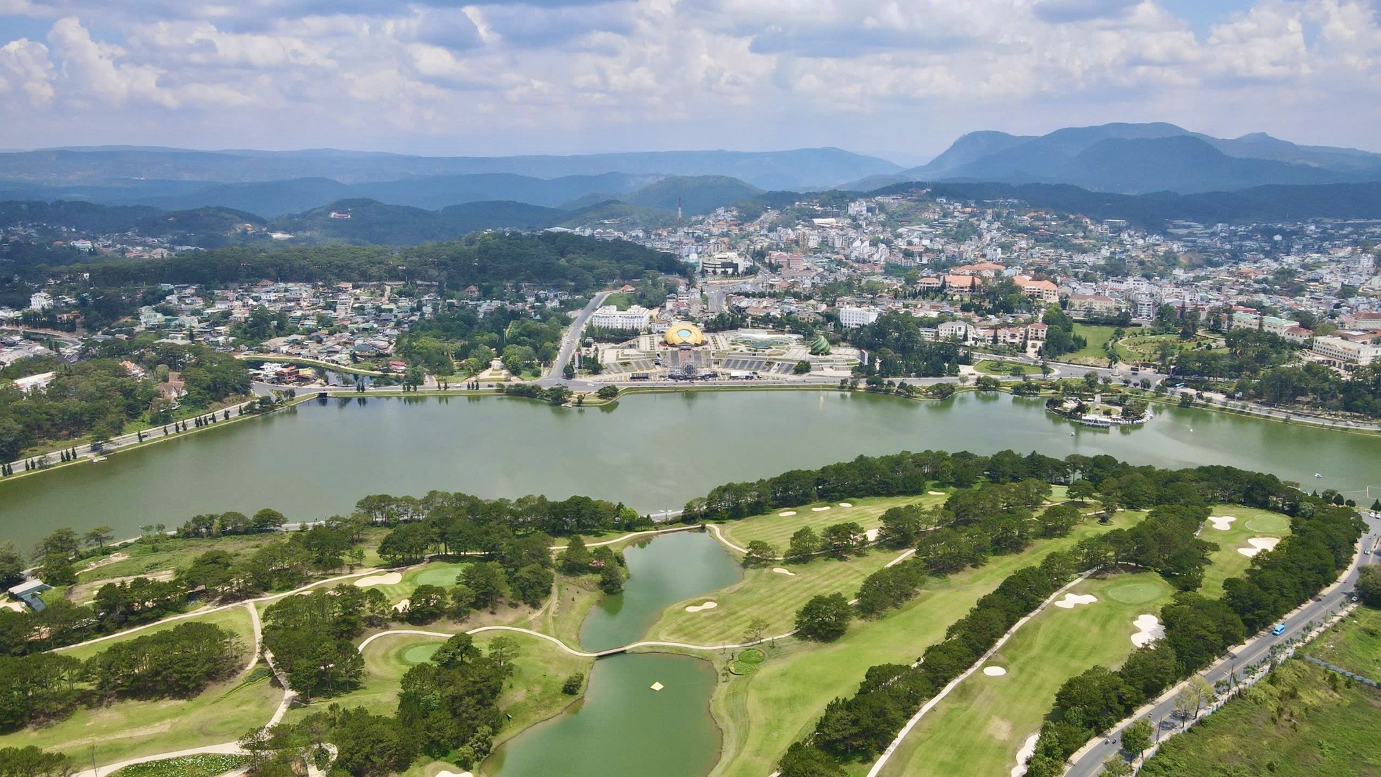 L&acirc;m Đồng y&ecirc;u cầu ho&agrave;n thiện bảng gi&aacute; đất tr&igrave;nh HĐND cuối năm 2025- Ảnh 1.