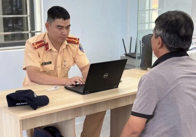 Gia Lai: Doanh nghiệp vận tải cung cấp bằng chứng tài xế vi phạm, đề nghị xử nghiêm- Ảnh 2. Gia Lai: Doanh nghiệp vận tải cung cấp bằng chứng tài xế vi phạm, đề nghị xử nghiêm- Ảnh 2.