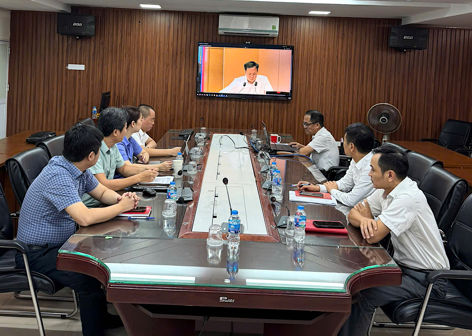 Đảng ủy Bộ X&acirc;y dựng kết nối hội nghị qu&aacute;n triệt c&aacute;c chỉ thị, quy định của Trung ương- Ảnh 3.