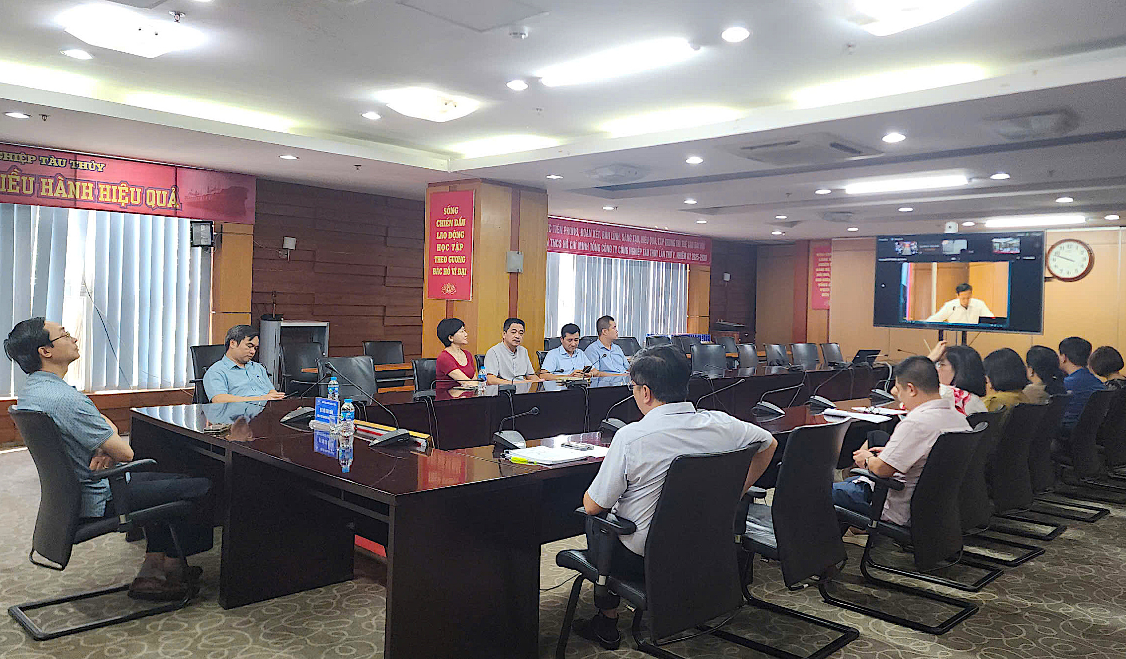 Đảng ủy Bộ X&acirc;y dựng kết nối hội nghị qu&aacute;n triệt c&aacute;c chỉ thị, quy định của Trung ương- Ảnh 2.