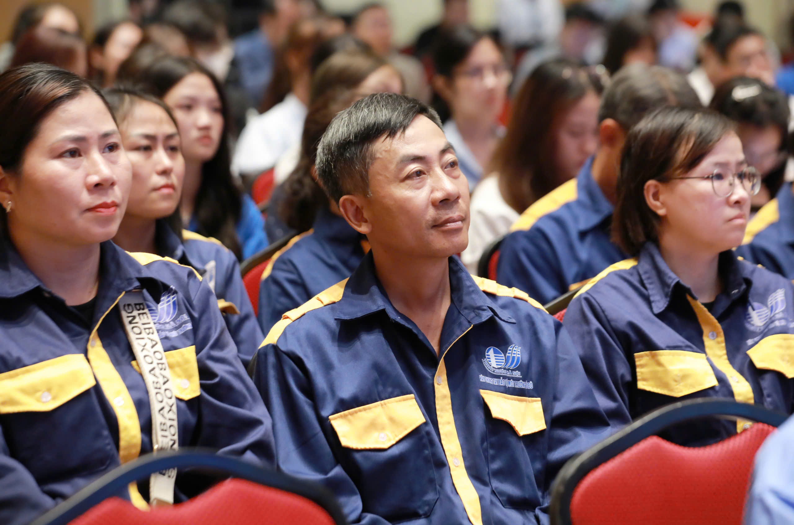 Lan tỏa phong tr&agrave;o xanh từ c&ocirc;ng đo&agrave;n đến c&ocirc;ng nh&acirc;n- Ảnh 1.