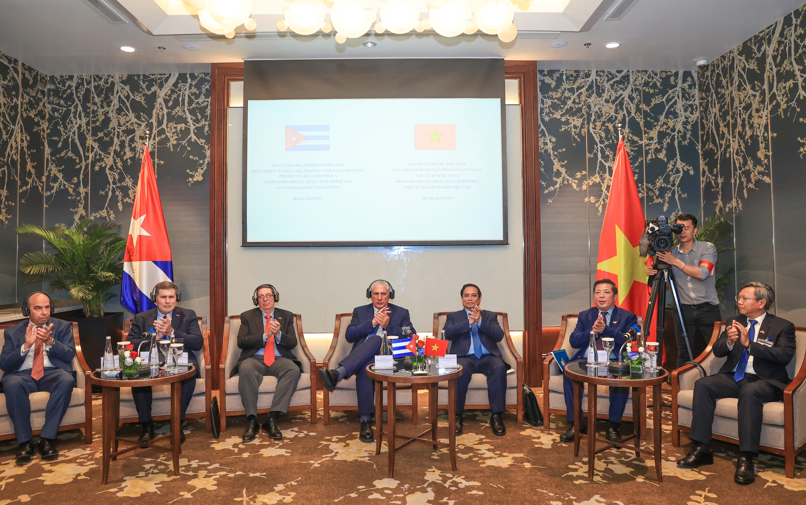 B&iacute; thư thứ Nhất, Chủ tịch nước Cuba Miguel Diaz-Canel Bermudez gặp gỡ doanh nghiệp Việt- Ảnh 1.