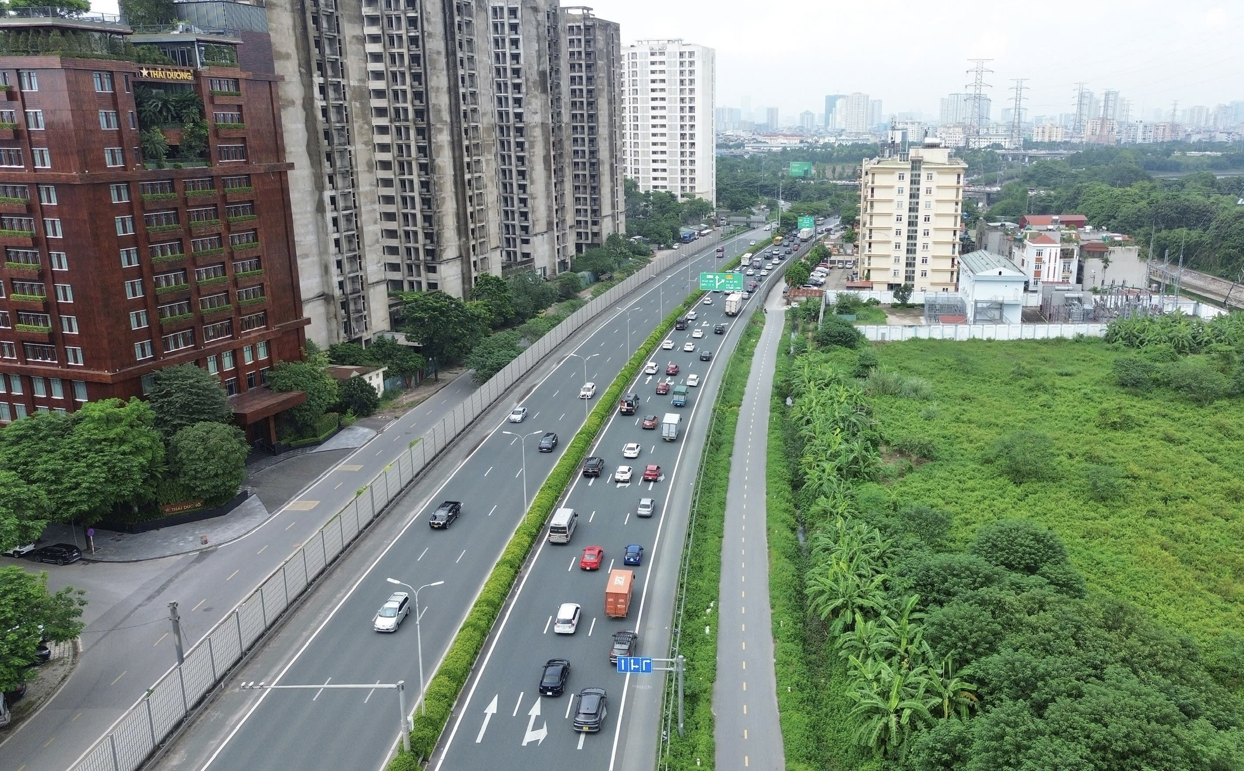 Giao th&ocirc;ng H&agrave; Nội ng&agrave;y cuối nghỉ lễ 2/9: Đ&ocirc;ng nhưng kh&ocirc;ng &ugrave;n tắc- Ảnh 3.