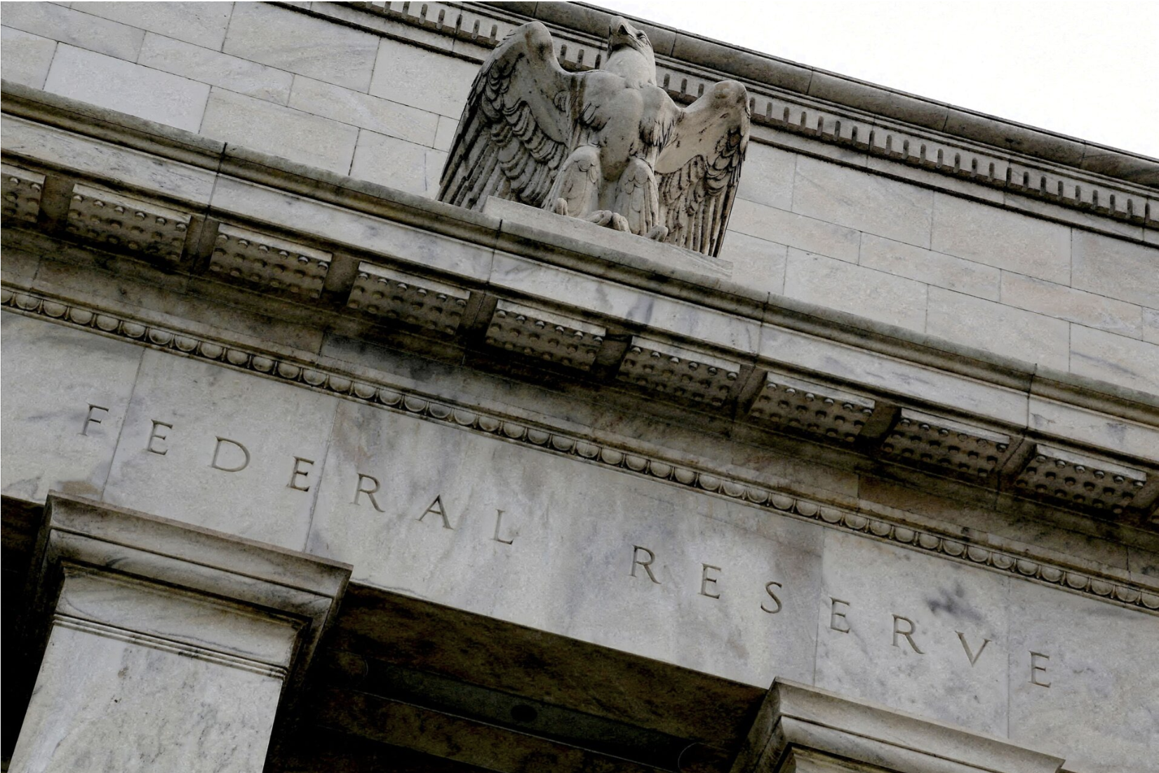 Fed mất độc lập sẽ l&agrave;m tăng chi ph&iacute; vay vốn v&agrave; g&acirc;y rối loạn hệ thống t&agrave;i ch&iacute;nh to&agrave;n cầu- Ảnh 1.