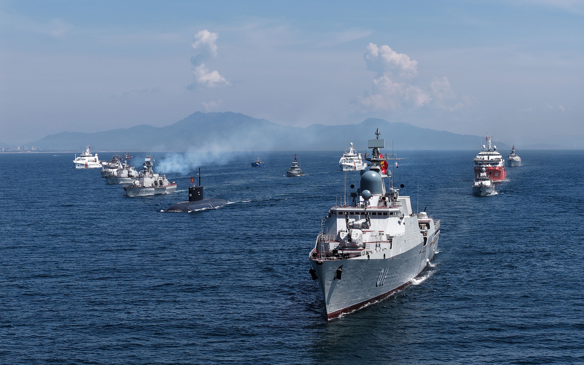 Sức mạnh bi&ecirc;n đội t&agrave;u chiến, t&agrave;u ngầm Việt Nam lần đầu tham gia diễu binh- Ảnh 17.