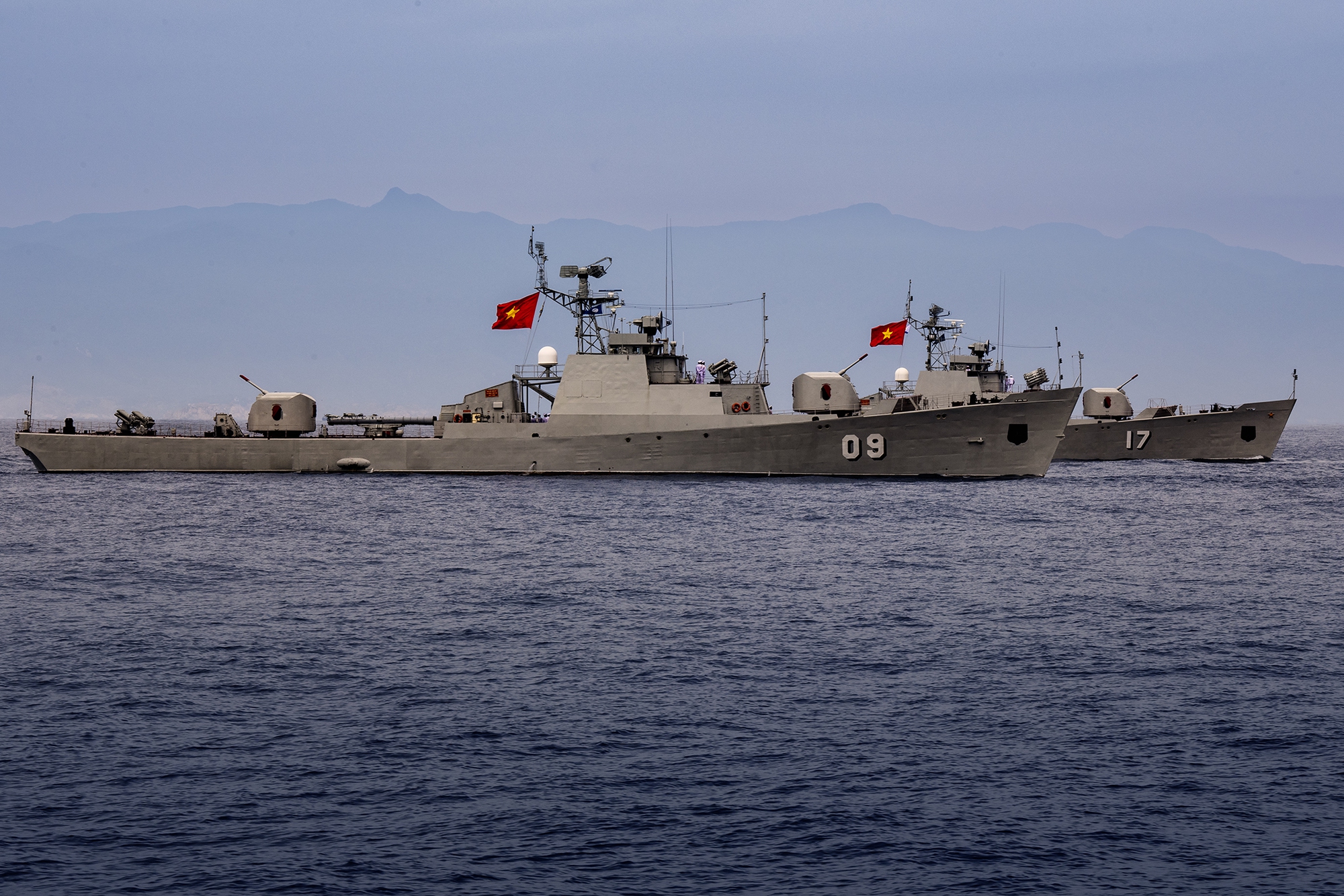 Sức mạnh bi&ecirc;n đội t&agrave;u chiến, t&agrave;u ngầm Việt Nam lần đầu tham gia diễu binh- Ảnh 12.