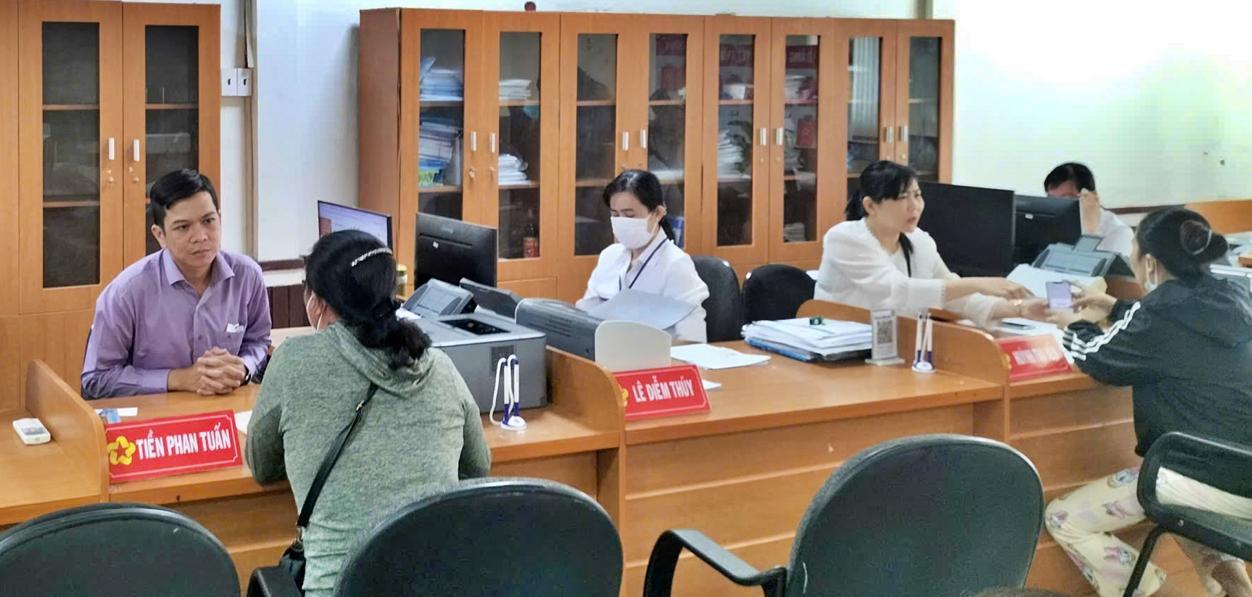 C&agrave; Mau: Biệt ph&aacute;i c&aacute;n bộ chuy&ecirc;n m&ocirc;n x&acirc;y dựng về hỗ trợ cấp x&atilde;- Ảnh 1.