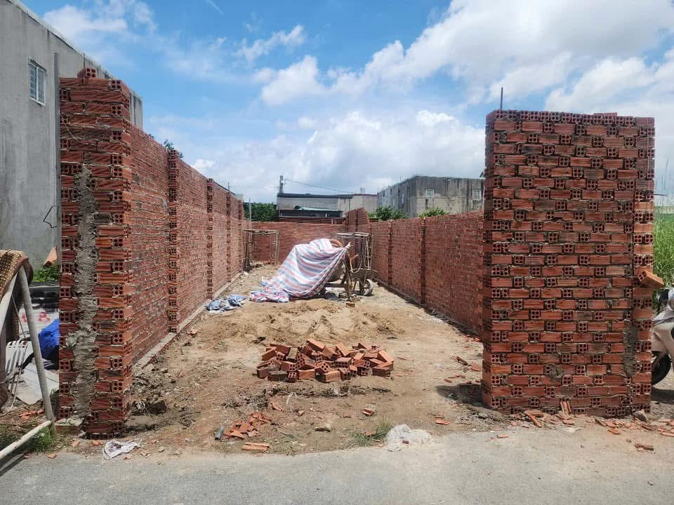 Đồng Nai: Vận động người d&acirc;n th&aacute;o dỡ h&agrave;ng loạt c&ocirc;ng tr&igrave;nh x&acirc;y dựng tr&aacute;i ph&eacute;p tại Trảng D&agrave;i- Ảnh 2.