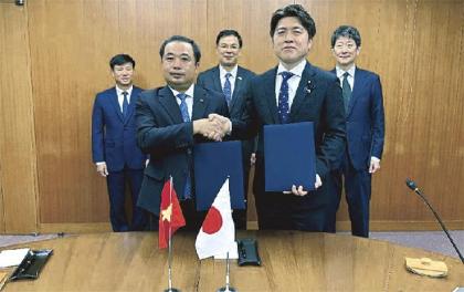 Japan, Vietnam renew memorandum on water-related disaster risk management- Ảnh 1.