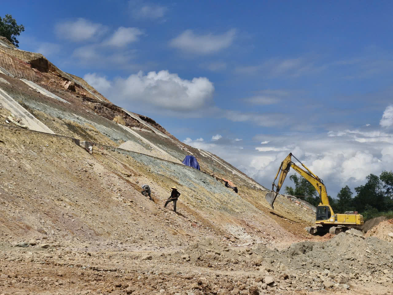 Thay đổi biện pháp thi công, đưa tuyến tránh TP Cao Bằng về đích trong năm 2025- Ảnh 19. Thay đổi biện pháp thi công, đưa tuyến tránh TP Cao Bằng về đích trong năm 2025- Ảnh 19.