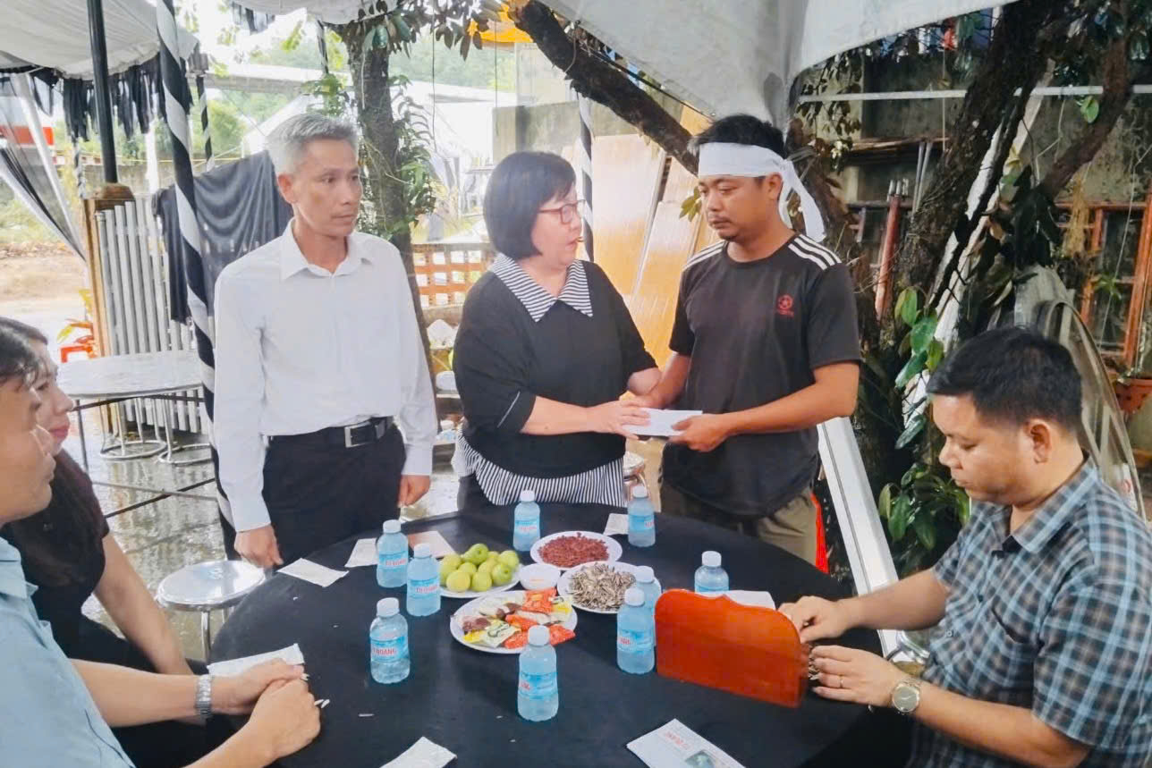 Khởi tố vụ án tài xế ô tô tông 3 mẹ con tử vong ở TP.HCM- Ảnh 1. Khởi tố vụ án tài xế ô tô tông 3 mẹ con tử vong ở TP.HCM- Ảnh 1.