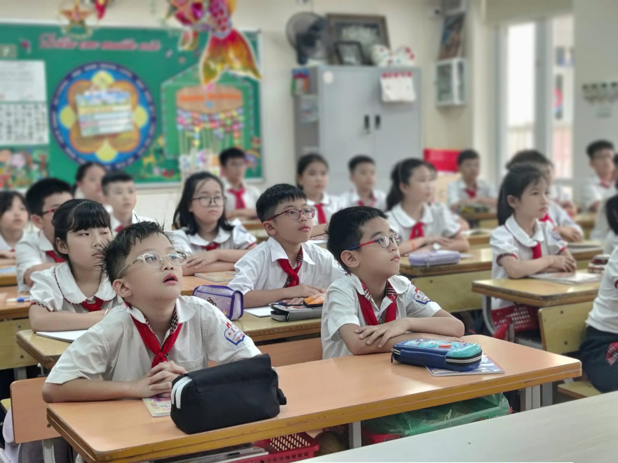 Nhiều điểm mới về khen thưởng v&agrave; kỷ luật học sinh c&oacute; hiệu lực từ 31/10- Ảnh 1.