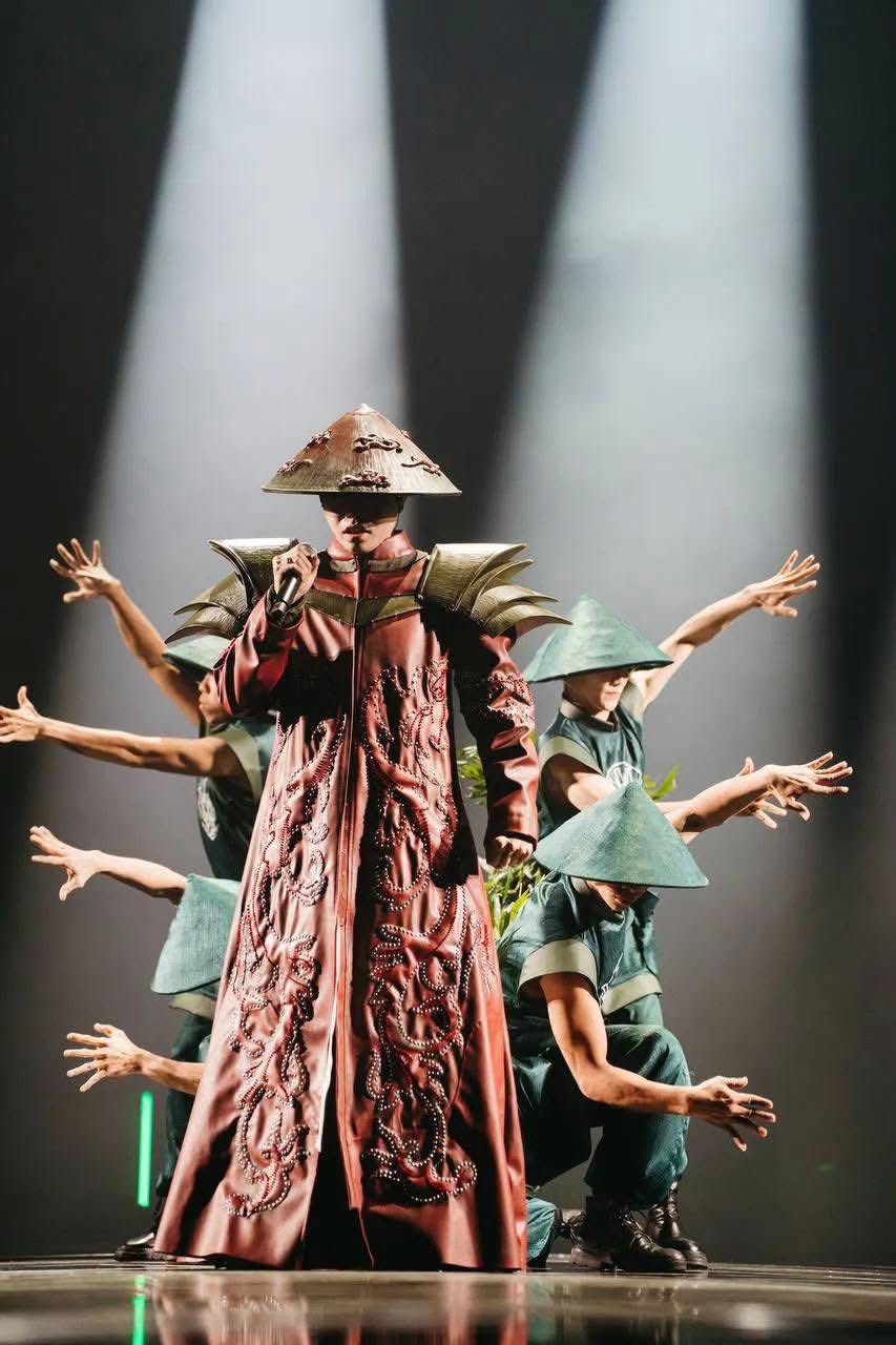 Thủ tướng biểu dương Đức Phúc sau chiến thắng tại cuộc thi âm nhạc quốc tế Intervision- Ảnh 2. Thủ tướng biểu dương Đức Phúc sau chiến thắng tại cuộc thi âm nhạc quốc tế Intervision- Ảnh 2.