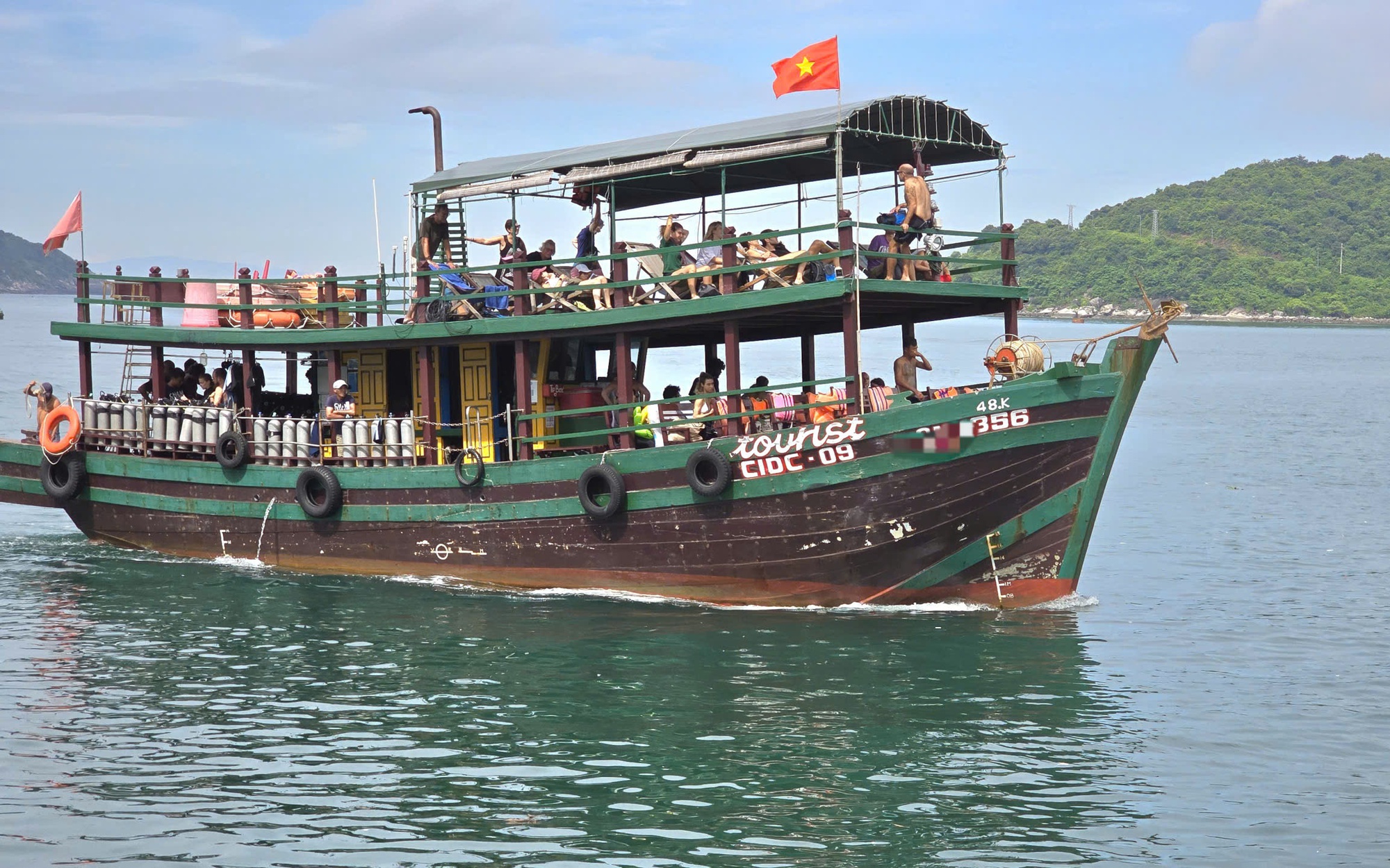 Nhắc lại b&agrave;i học ch&igrave;m t&agrave;u, siết ATGT đường thủy nội địa ở Đ&agrave; Nẵng