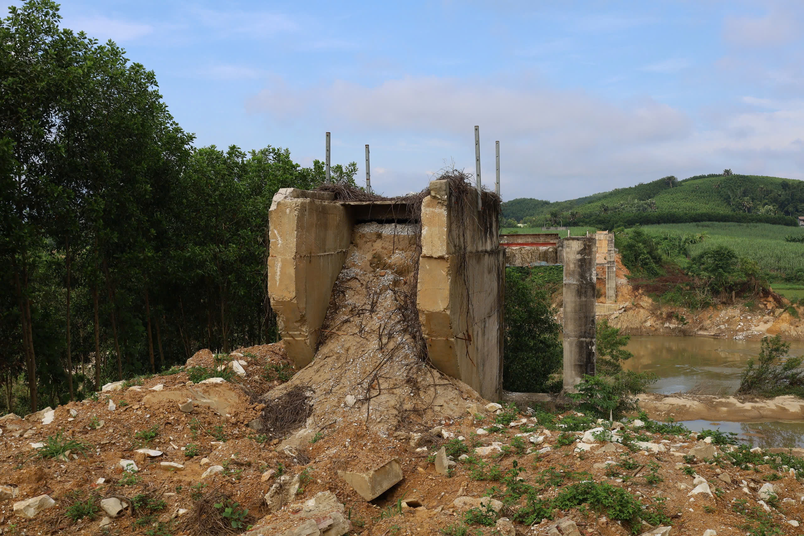 Nghệ An đầu tư 80 tỷ đồng xây cầu Kẻ Nính, dự kiến khởi công tháng 11/2025- Ảnh 3. Nghệ An đầu tư 80 tỷ đồng xây cầu Kẻ Nính, dự kiến khởi công tháng 11/2025- Ảnh 3.