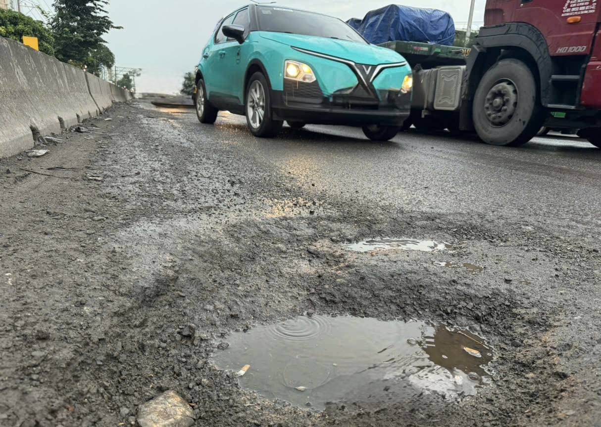 Hơn 270 tỷ đồng n&acirc;ng cấp, khắc phục hư hỏng tr&ecirc;n quốc lộ 51 qua Đồng Nai- Ảnh 7.