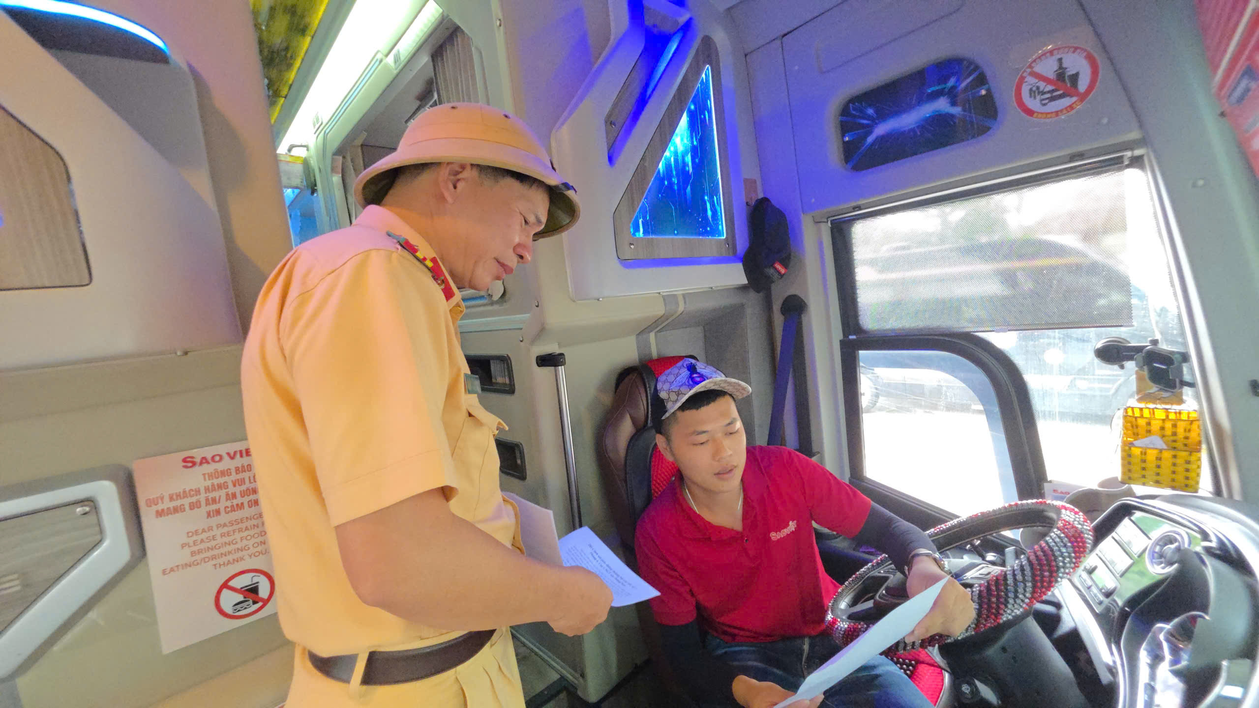 Ngăn chặn hiểm họa tai nạn giao th&ocirc;ng tr&ecirc;n cao tốc Nội B&agrave;i - L&agrave;o Cai- Ảnh 2.