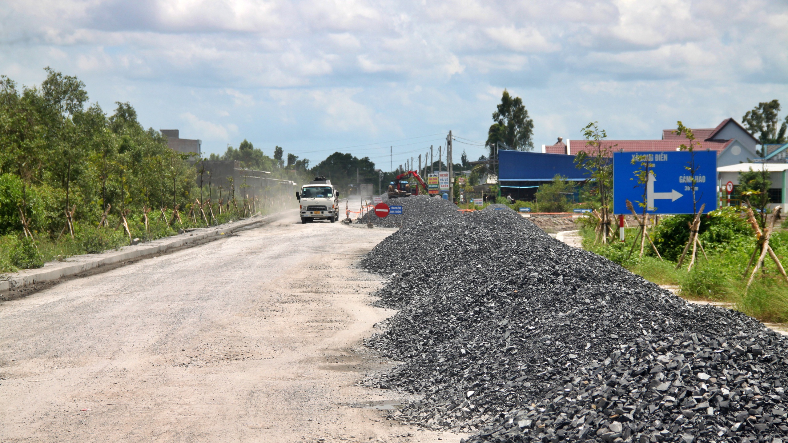 C&agrave; Mau tăng tốc thi c&ocirc;ng đường dẫn v&agrave;o cầu Trần Văn Sớm- Ảnh 1.