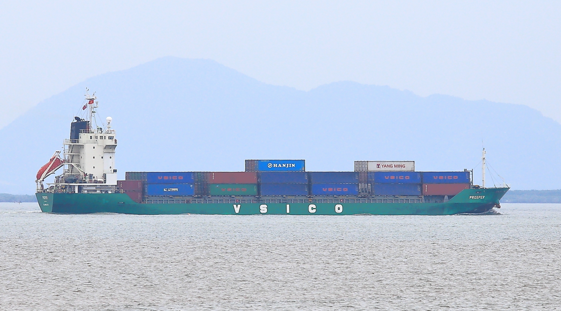 Đề xuất cho t&agrave;u container 29 tuổi quốc tịch nước ngo&agrave;i hoạt động vận tải nội địa- Ảnh 1.