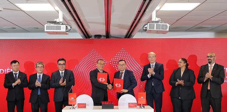 Ra mắt C&ocirc;ng ty Bảo hiểm Nh&acirc;n thọ &ldquo;may đo&rdquo; cho người Việt: Techcom Life Insurance- Ảnh 4.