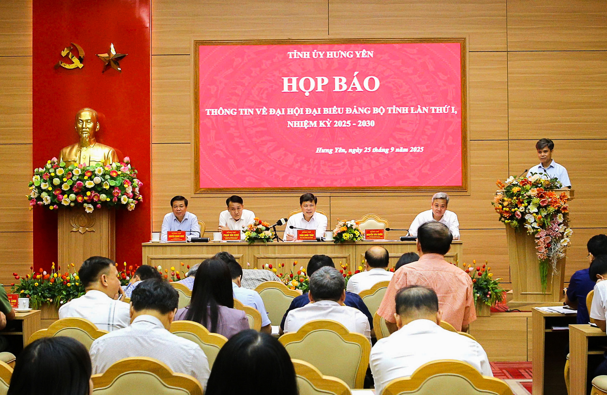 Hưng Yên: Nhiều dấu ấn đột phá trong phát triển hạ tầng giao thông- Ảnh 1. Hưng Yên: Nhiều dấu ấn đột phá trong phát triển hạ tầng giao thông- Ảnh 1.