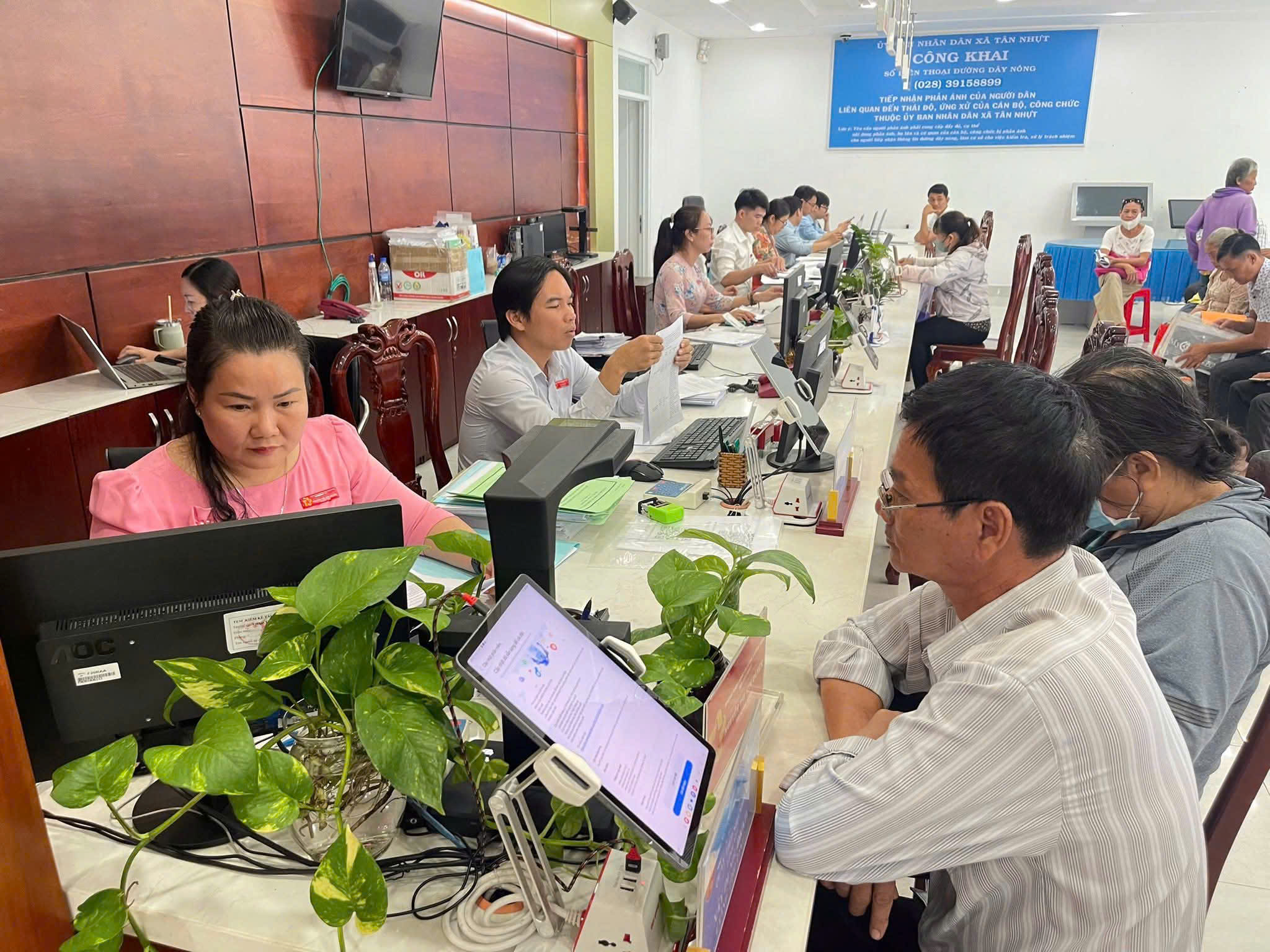 N&ocirc;ng th&ocirc;n mới ở TP.HCM: Hạ tầng giao th&ocirc;ng gắn với chuyển đổi số v&agrave; cải c&aacute;ch h&agrave;nh ch&iacute;nh- Ảnh 2.