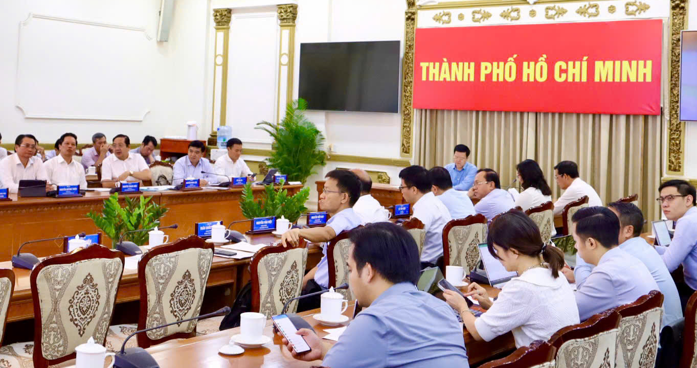 Ph&oacute; Thủ tướng Mai Văn Ch&iacute;nh: L&agrave;m 3 ca 4 k&iacute;p, thi đua 100 ng&agrave;y đ&ecirc;m ho&agrave;n th&agrave;nh V&agrave;nh đai 3- Ảnh 2.