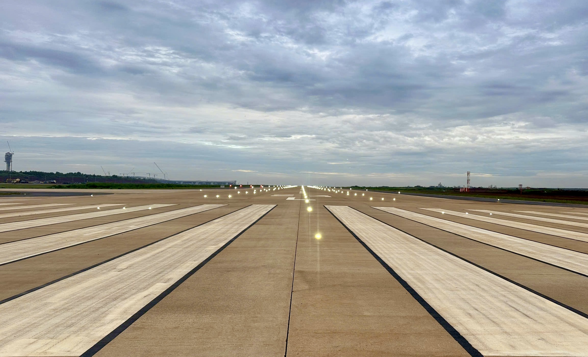 Ngắm trọn loạt bay hiệu chuẩn &ldquo;th&ocirc;ng trường&rdquo; đầu ti&ecirc;n tại s&acirc;n bay Long Th&agrave;nh- Ảnh 2.