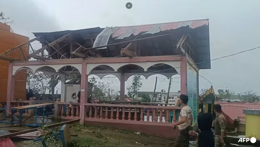 B&atilde;o Bualoi đổ bộ Philippines khiến 3 người thiệt mạng, 400.000 người phải sơ t&aacute;n- Ảnh 1.