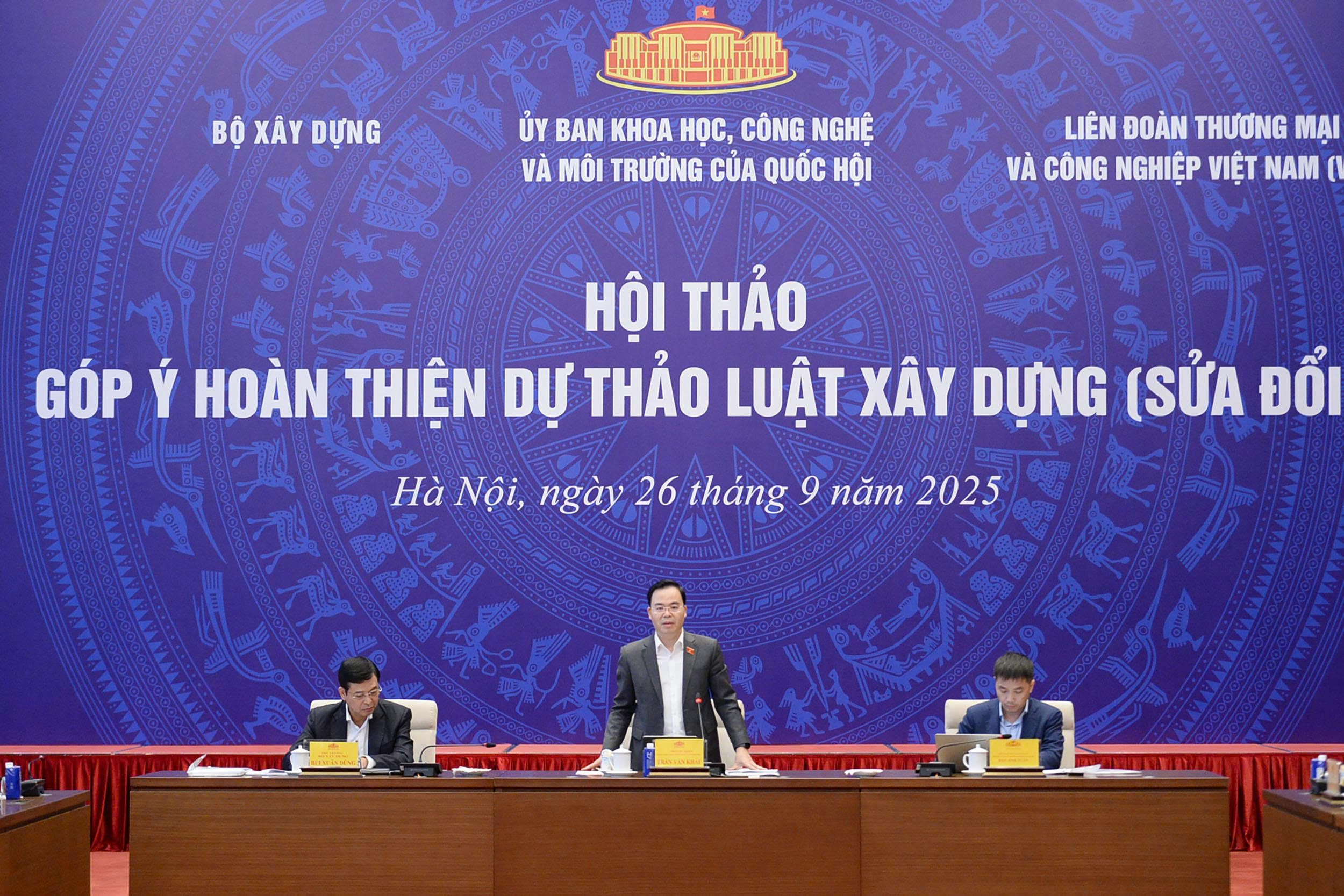 Sửa Luật X&acirc;y dựng l&agrave; y&ecirc;u cầu ti&ecirc;n quyết để g&oacute;p phần đạt tăng trưởng hai con số- Ảnh 2.