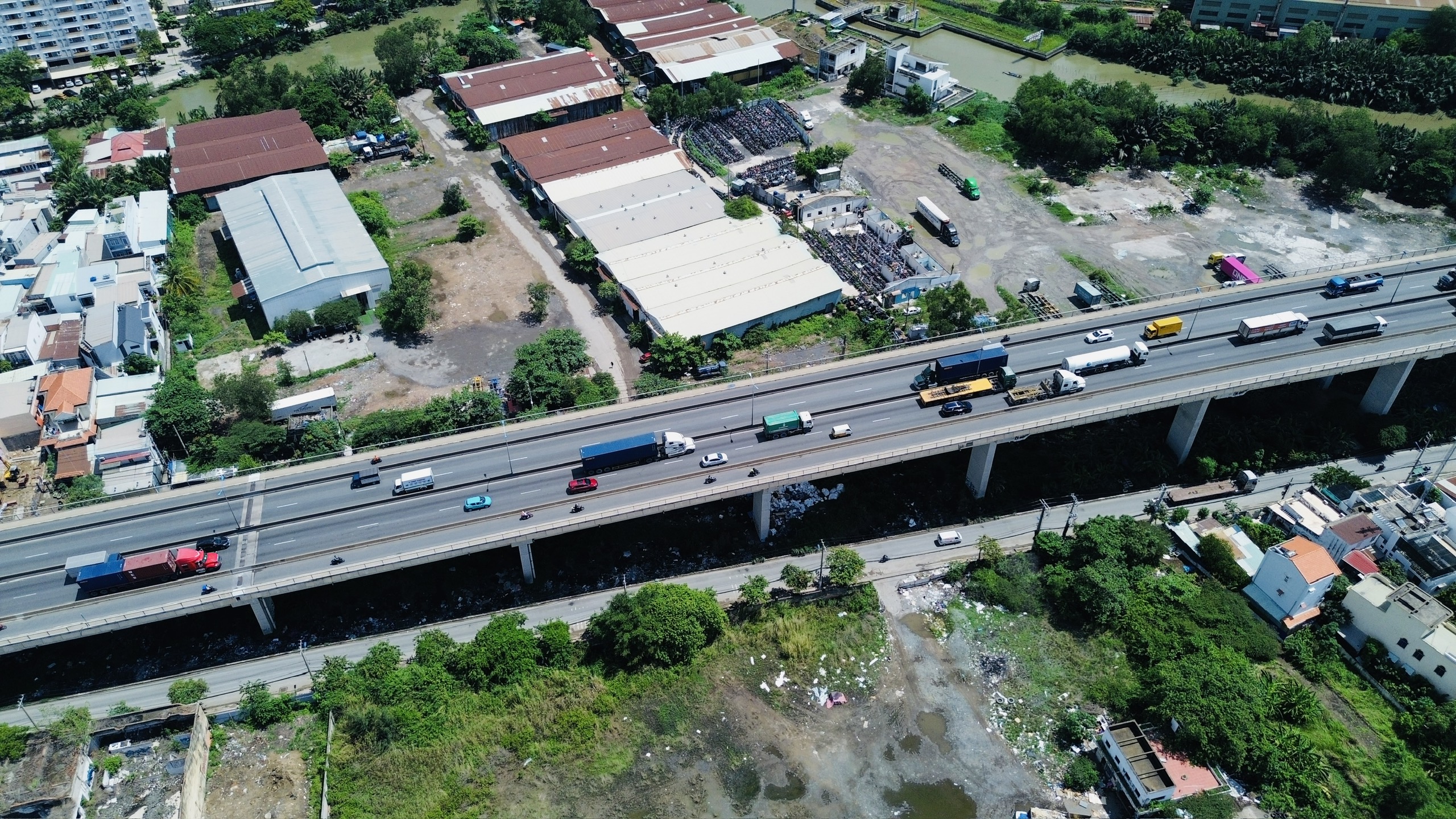 Sở X&acirc;y dựng TP.HCM đề xuất được sử dụng gầm cầu l&agrave;m b&atilde;i xe, s&acirc;n thể thao- Ảnh 2.