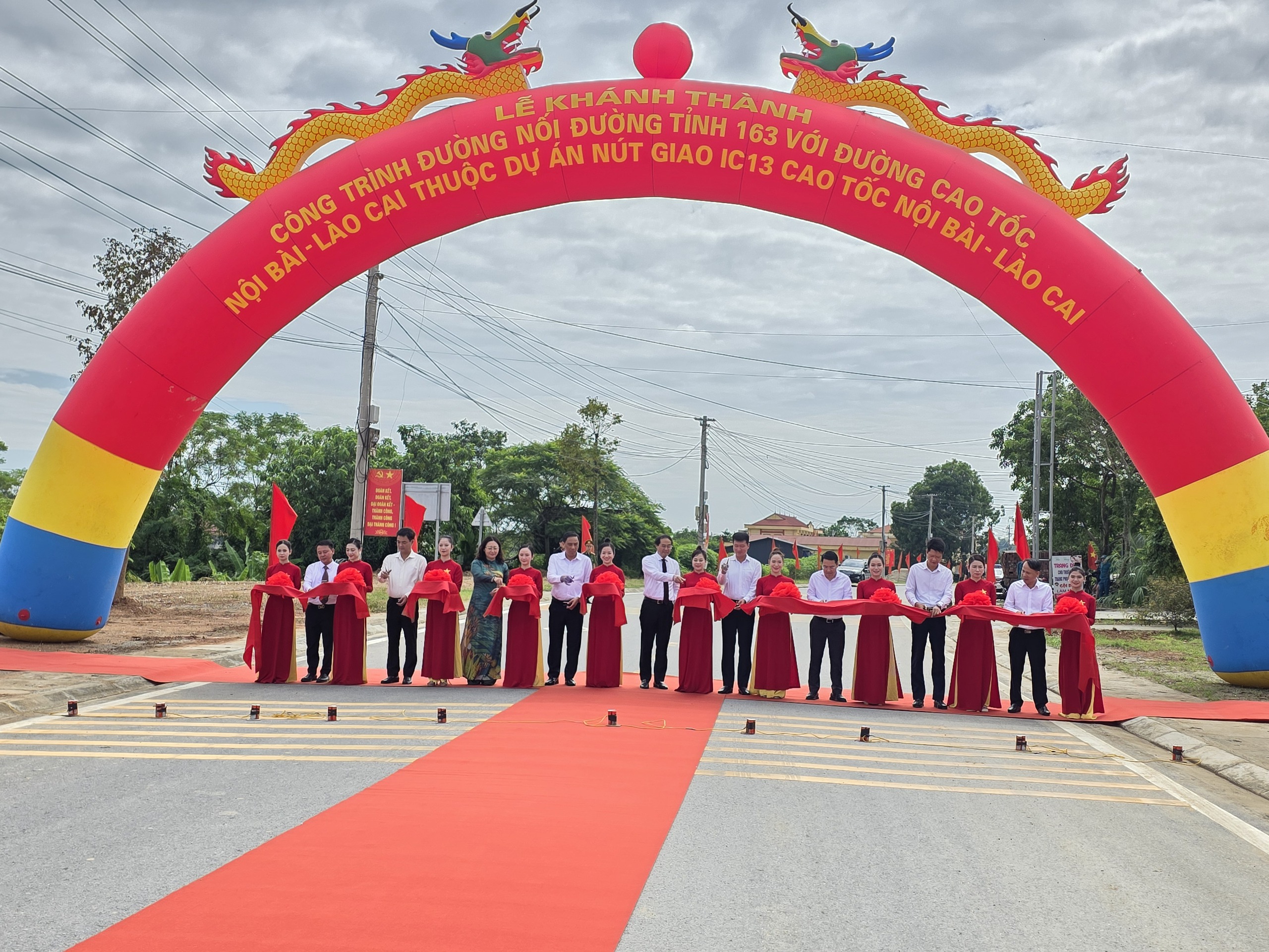 Kh&aacute;nh th&agrave;nh đường nối tỉnh lộ 163 với đường cao tốc Nội B&agrave;i - L&agrave;o Cai- Ảnh 4.