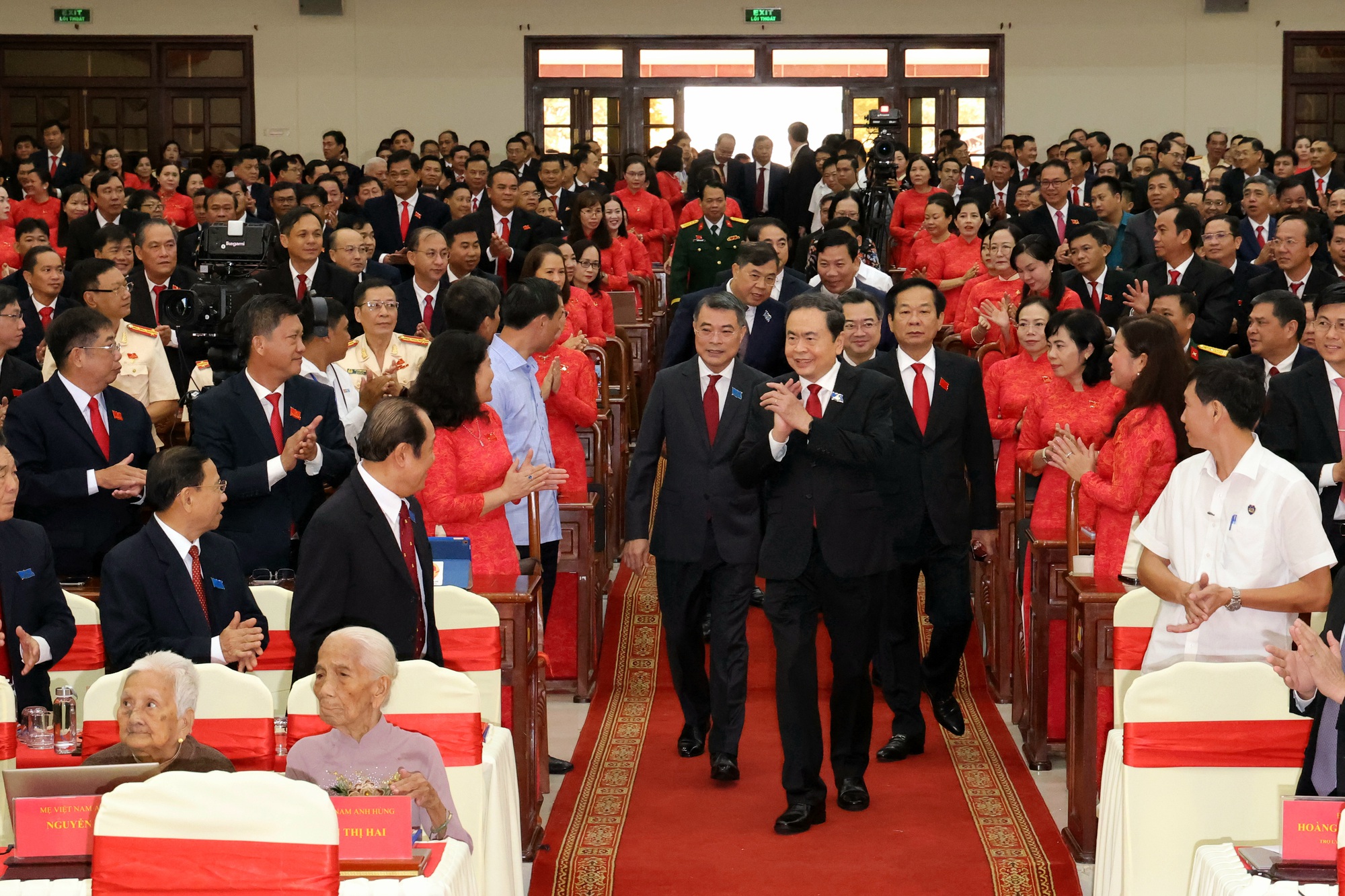 Cần Thơ đề ra 3 kh&acirc;u đột ph&aacute; trong nhiệm kỳ mới- Ảnh 1.