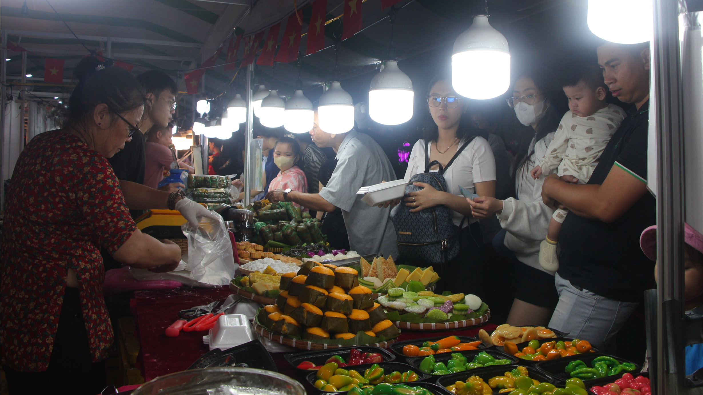 Khai mạc ng&agrave;y hội "Tinh hoa Văn h&oacute;a ẩm thực C&agrave; Mau"- Ảnh 2.