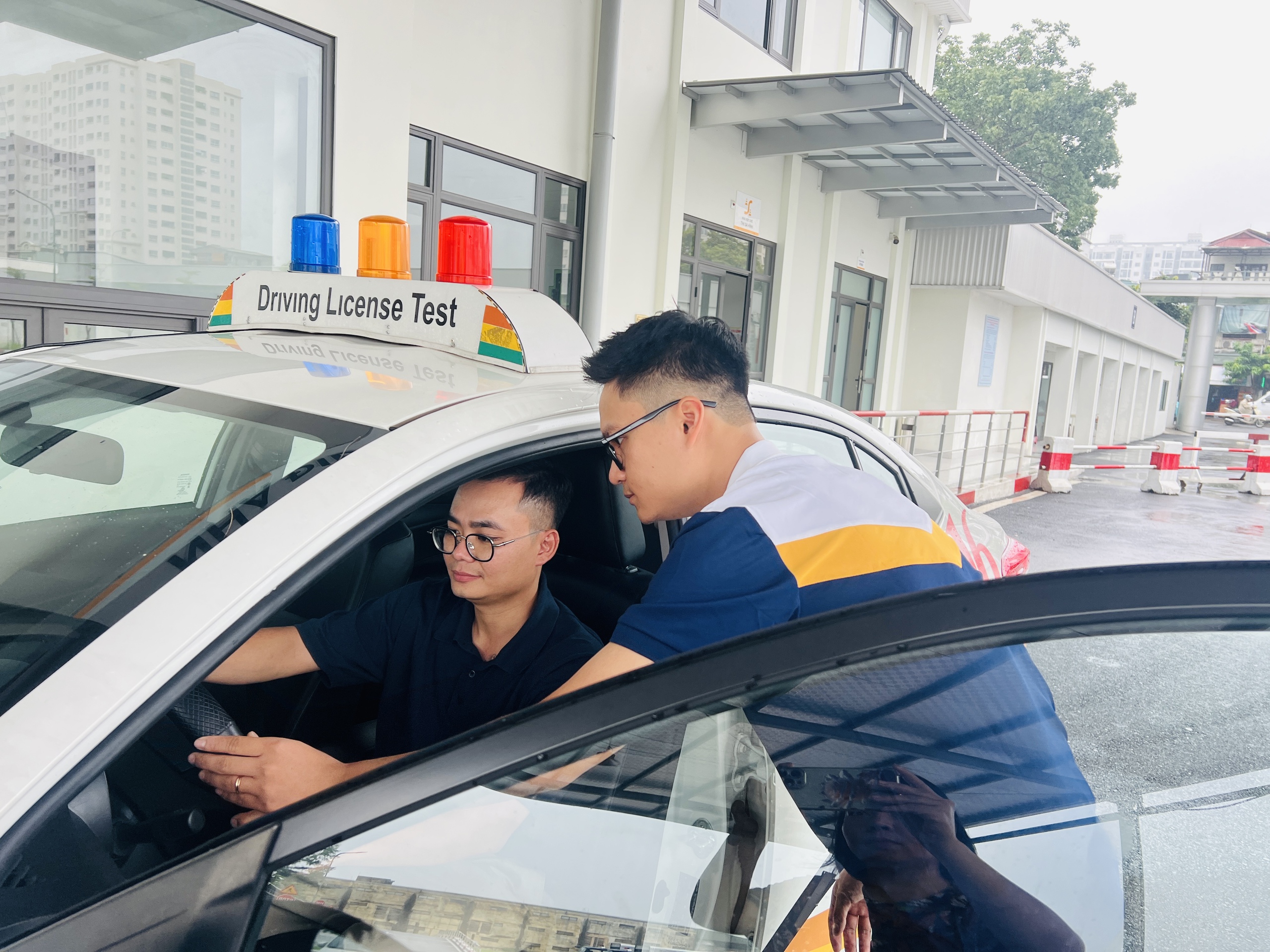 Th&ocirc;ng tư 14/2025 siết chặt đ&agrave;o tạo l&aacute;i xe: Tăng cường gi&aacute;m s&aacute;t, n&acirc;ng chất lượng đầu ra- Ảnh 2.