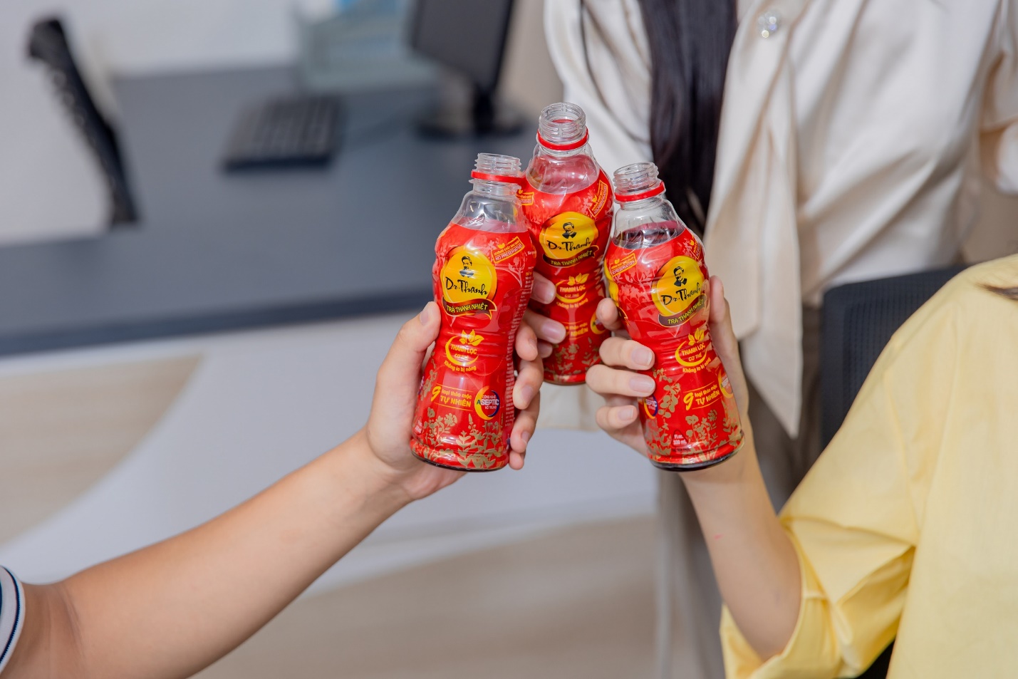 Tr&agrave; Dr Thanh - 17 năm kiến tạo chuẩn 3 Kh&ocirc;ng, đưa thảo mộc Việt chinh phục thế giới- Ảnh 4.