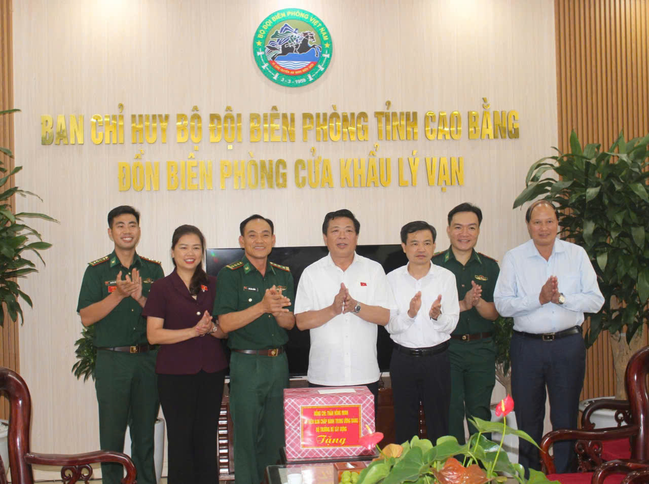 Bộ trưởng Trần Hồng Minh: Đột ph&aacute; hạ tầng để Cao Bằng ph&aacute;t triển- Ảnh 5.