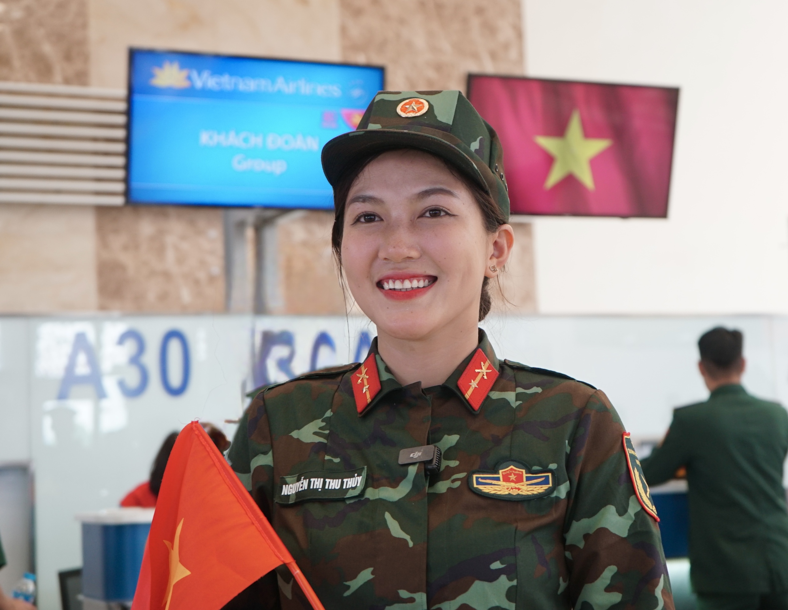 Chuyến bay đặc biệt đưa hơn 360 chiến sĩ ho&agrave;n th&agrave;nh nhiệm vụ A80 về TP.HCM- Ảnh 5.