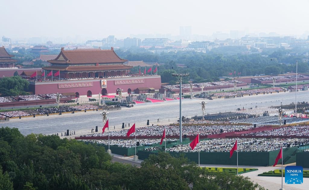 To&agrave;n cảnh lễ duyệt binh ho&agrave;nh tr&aacute;ng của Trung Quốc kỷ niệm Ng&agrave;y Chiến thắng ph&aacute;t x&iacute;t- Ảnh 8.