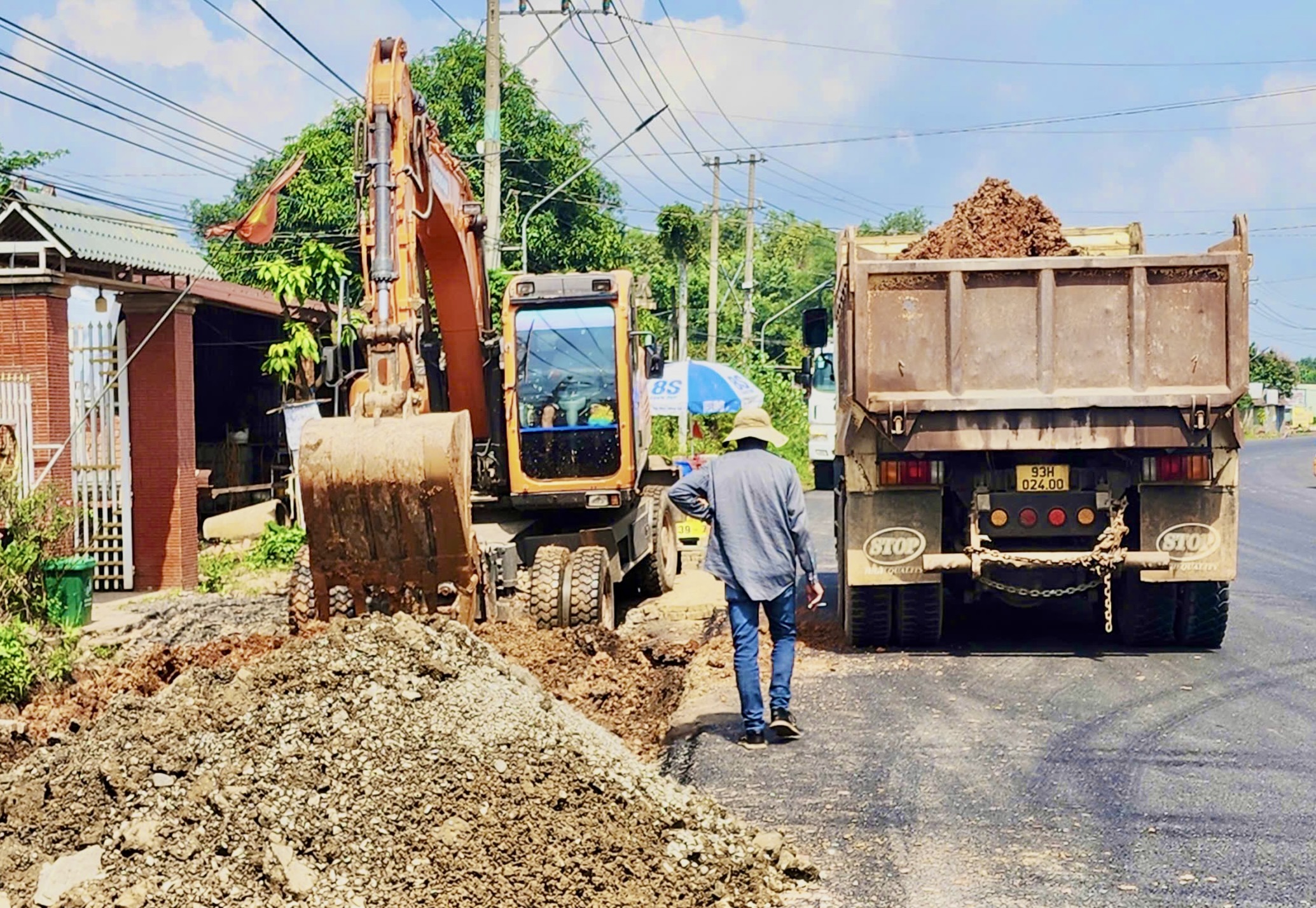 Đồng Nai đẩy nhanh thi c&ocirc;ng đường tỉnh 753, diện mạo tuyến kết nối dần h&igrave;nh th&agrave;nh- Ảnh 2.