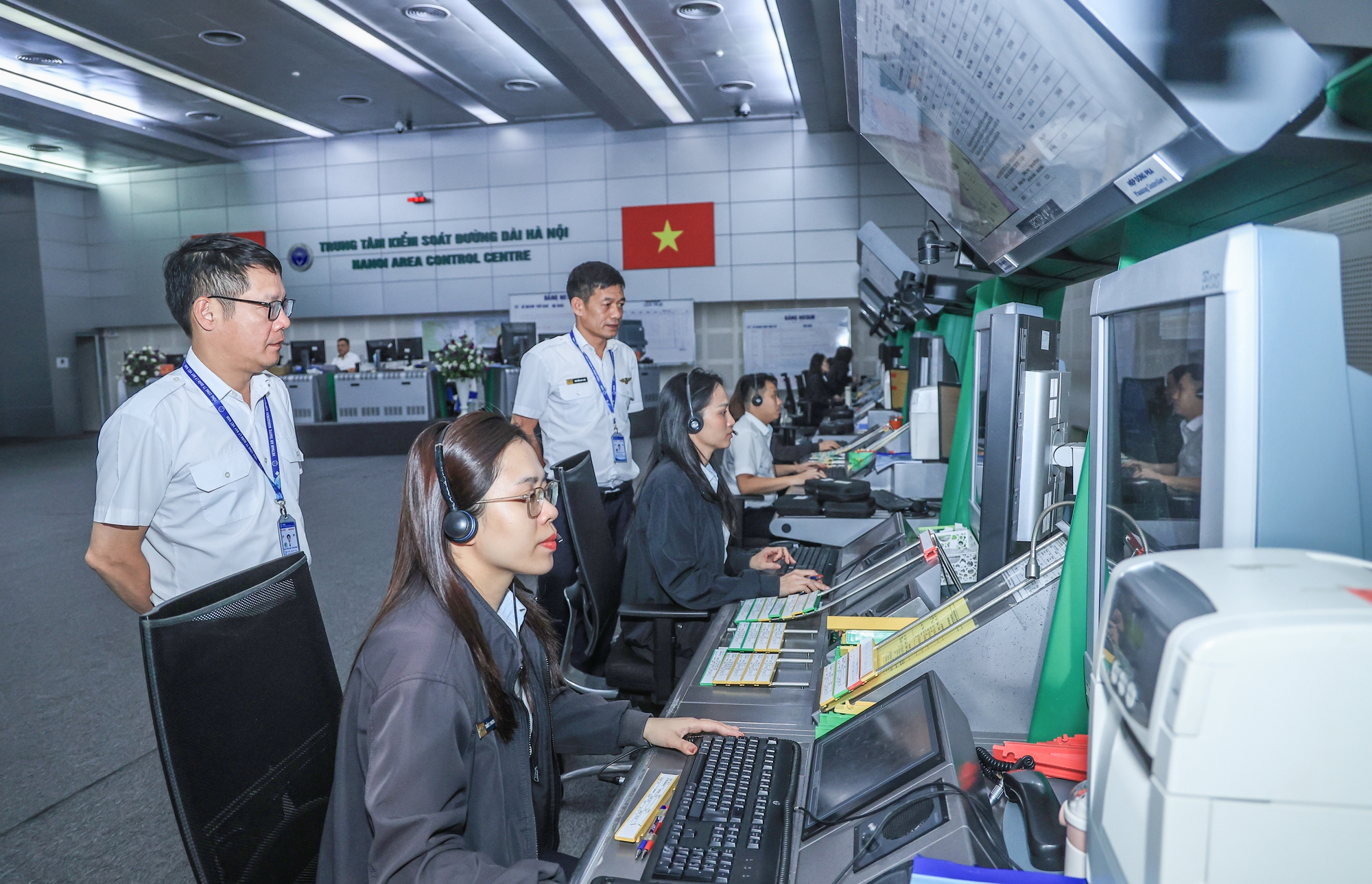 &ldquo;L&aacute; chắn k&eacute;p&rdquo;gi&uacute;p đảm bảo an to&agrave;n hơn nửa triệu chuyến bay mỗi năm- Ảnh 1.