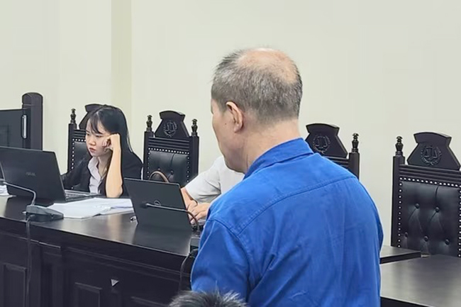 Đầu độc vợ bằng thuốc s&acirc;u để sống với nh&acirc;n t&igrave;nh, người đ&agrave;n &ocirc;ng 65 tuổi nhận 10 năm t&ugrave;- Ảnh 1.