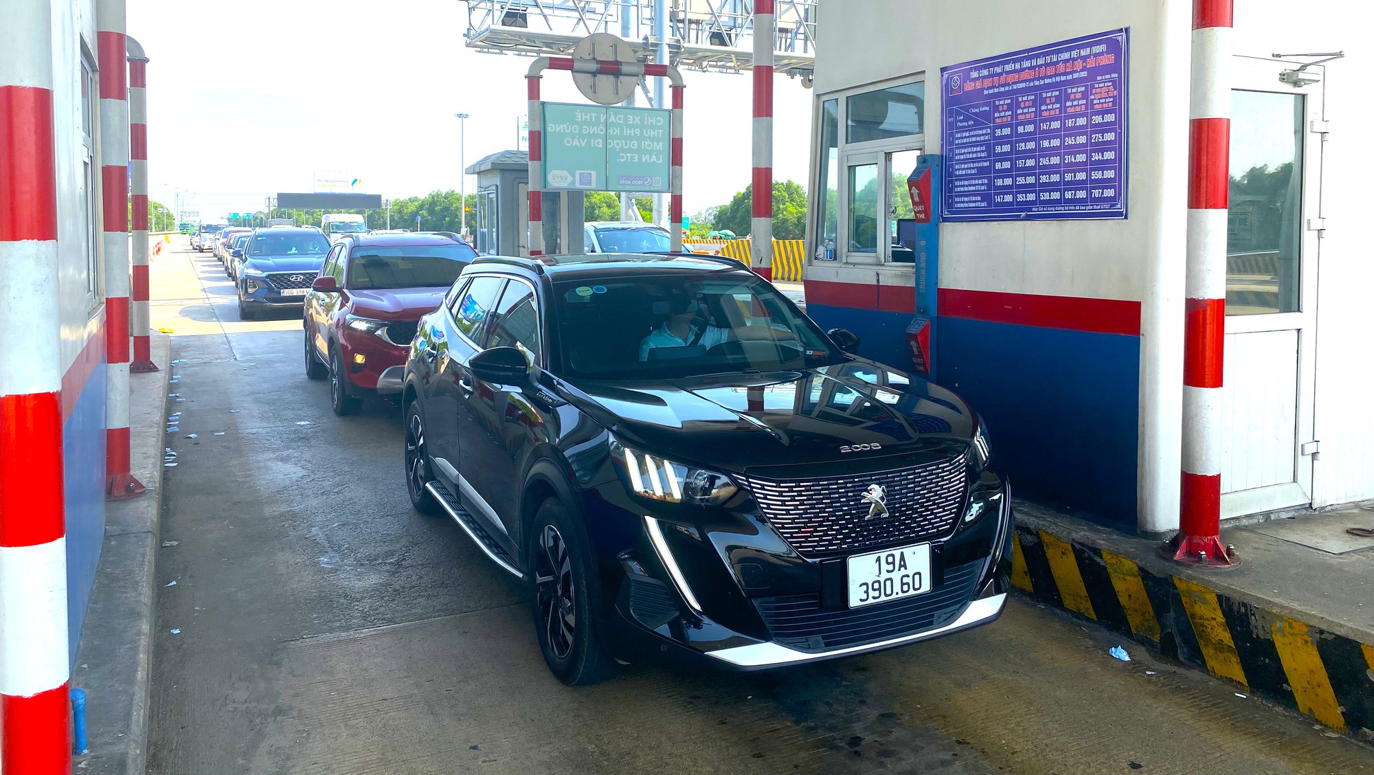 Xử lý vướng mắc chuyển đổi tài khoản thu phí doanh nghiệp trước ngày 31/12- Ảnh 1. Xử lý vướng mắc chuyển đổi tài khoản thu phí doanh nghiệp trước ngày 31/12- Ảnh 1.