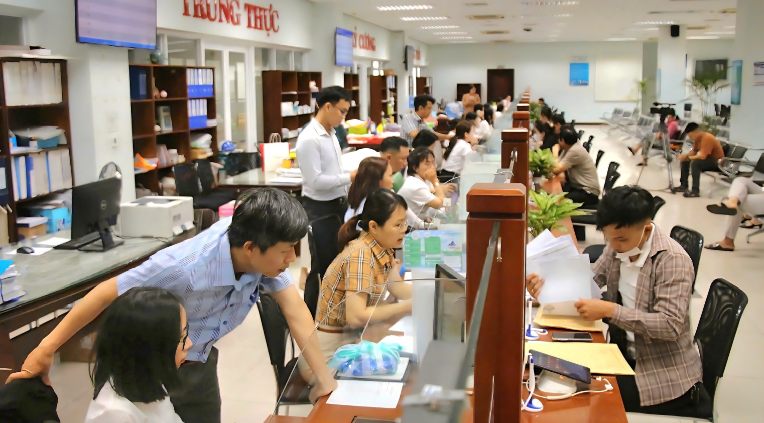 Triển khai hệ thống th&ocirc;ng tin thủ tục h&agrave;nh ch&iacute;nh theo m&ocirc; h&igrave;nh tập trung- Ảnh 1.
