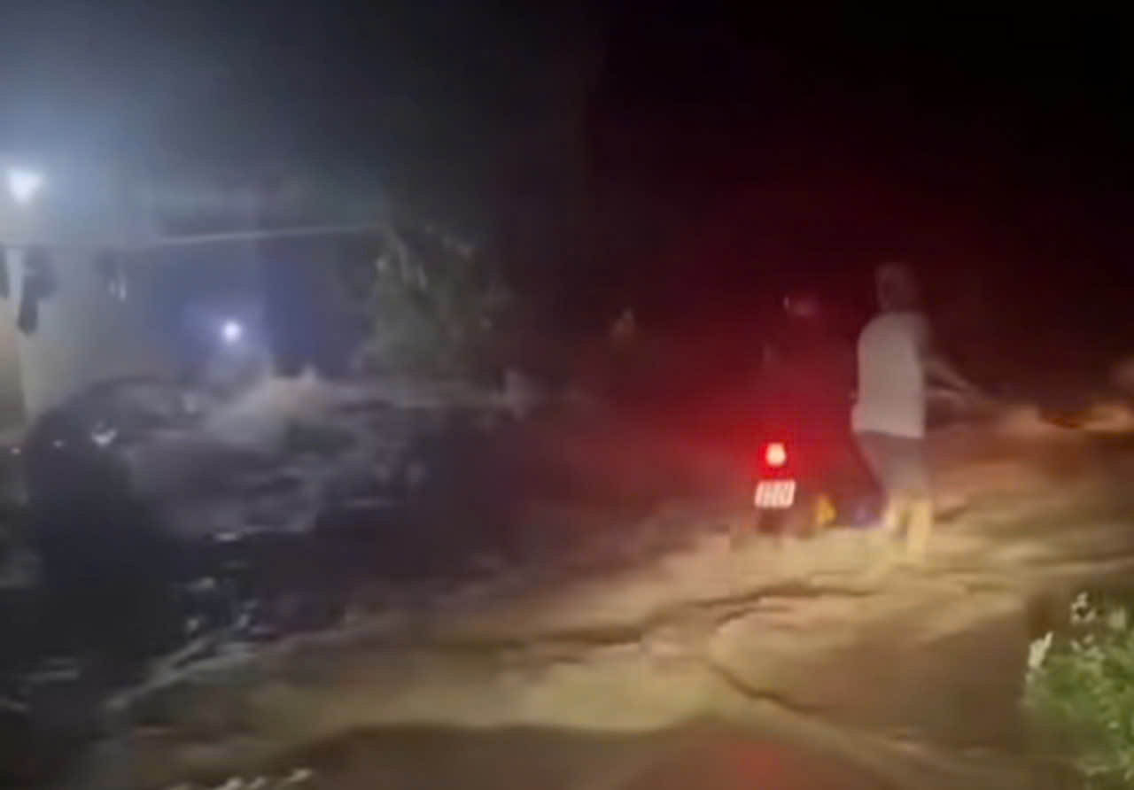 Mưa lũ ở Cao Bằng: 2 người tử vong, 3 người mất t&iacute;ch- Ảnh 1.