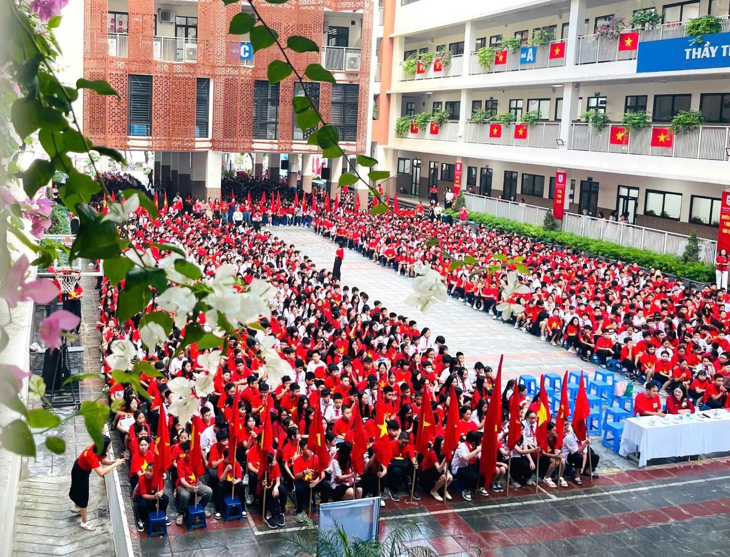 Lễ khai giảng đặc biệt với gần 30 triệu học sinh, sinh vi&ecirc;n tham dự- Ảnh 1.