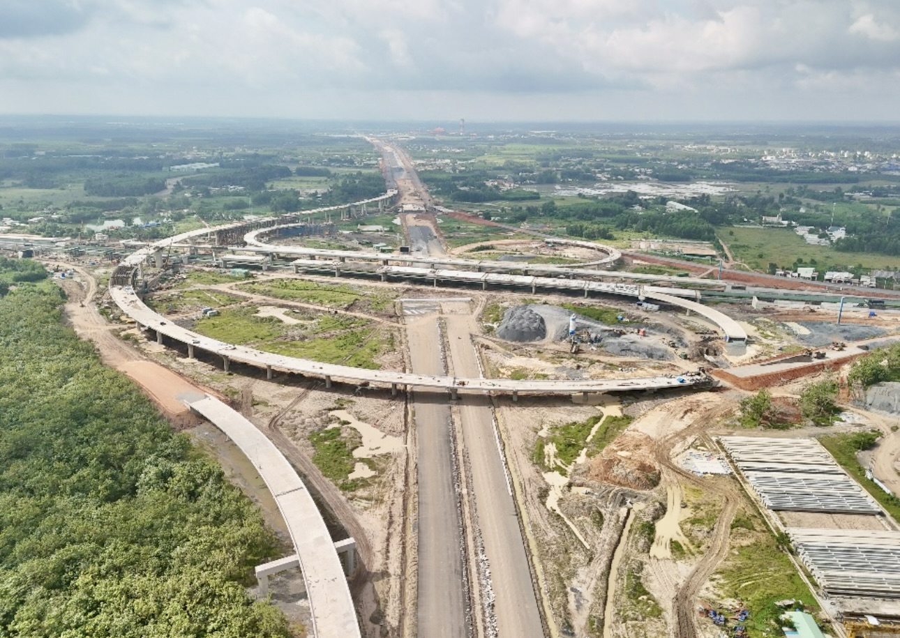 Đồng Nai t&igrave;m giải ph&aacute;p th&aacute;o gỡ vướng mắc cho 29 dự &aacute;n trọng điểm- Ảnh 2.