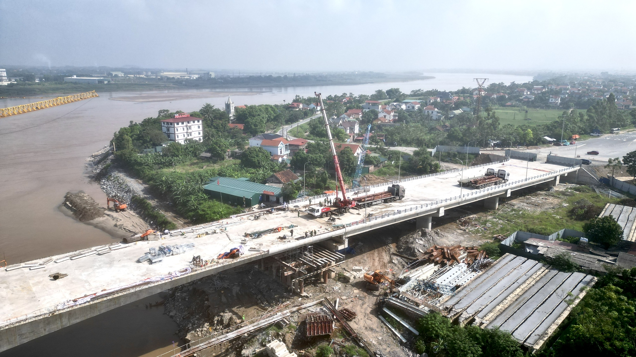 Khi n&agrave;o cầu Phong Ch&acirc;u mới th&ocirc;ng xe?- Ảnh 5.