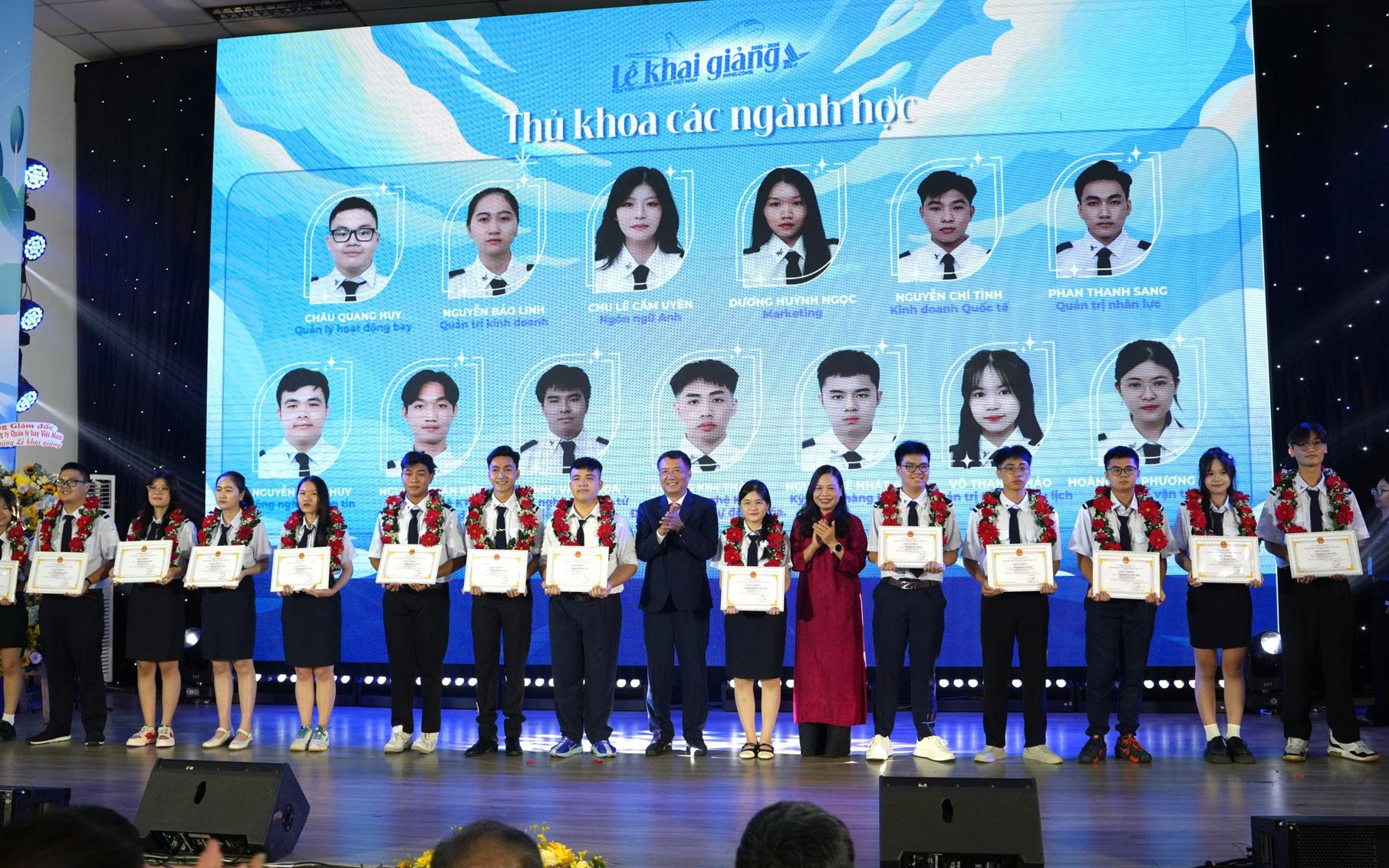Học viện H&agrave;ng kh&ocirc;ng khai giảng năm học mới, hơn 4.600 'c&aacute;nh chim K19' cất c&aacute;nh ước mơ